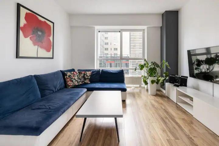 Towarowa Apartment